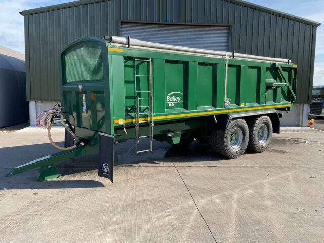 Lot 5: Bailey Twin Axle Tipping Trailer