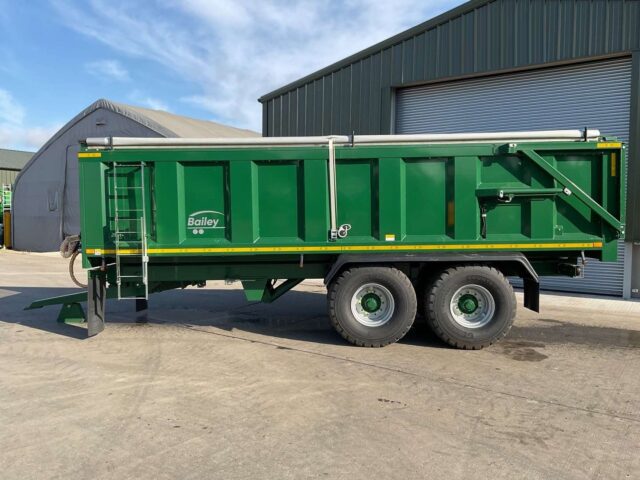Lot 5: Bailey Twin Axle Tipping Trailer
