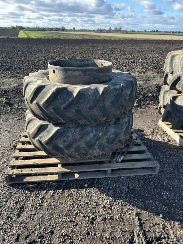 Dual wheels