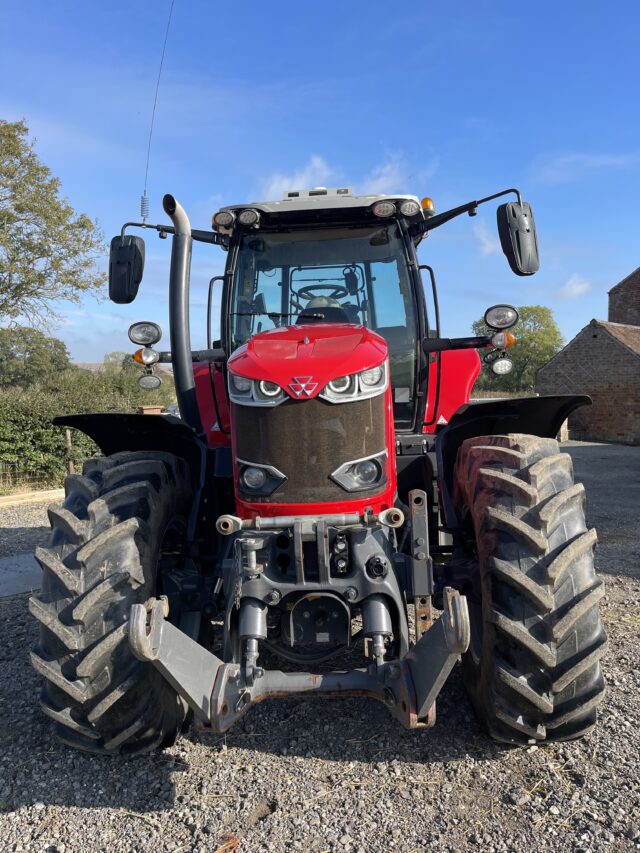 Massey Ferguson 7718S