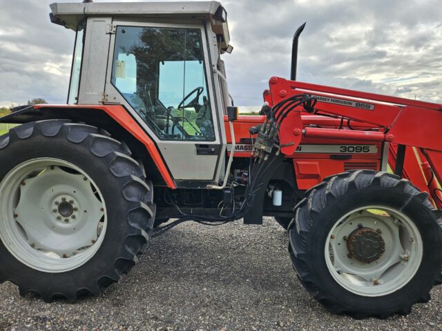 Massey Ferguson 3095 4wd Tractor