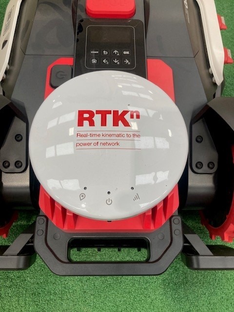 6M000606 KRESS KR173E ROBOTIC MOWER.
