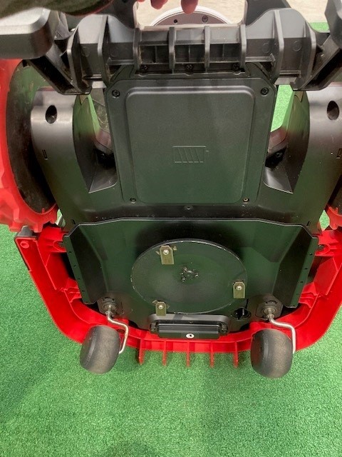 6M000606 KRESS KR173E ROBOTIC MOWER.