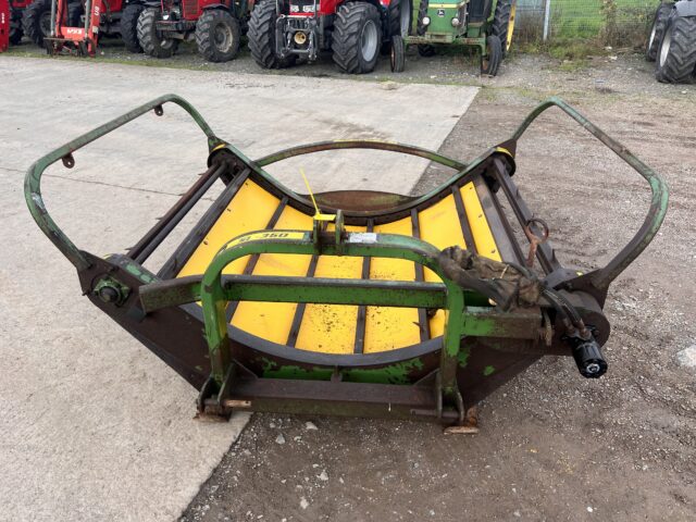 Hustler SL-350 Bale Handler