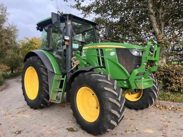 John Deere 6110MC