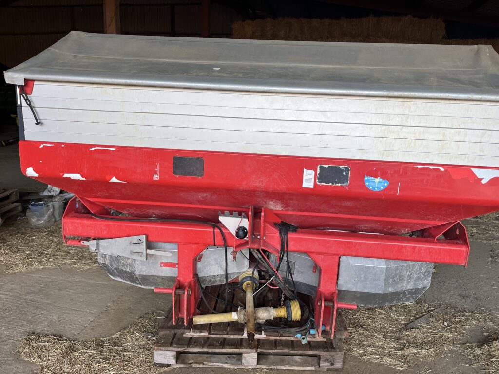 04bcb8bdf473219ae9cfe6a20a9cec24