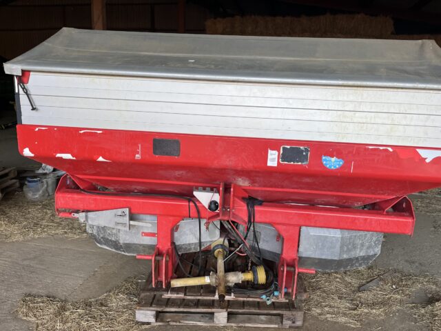 Kvernland Accord Fertiliser spreader