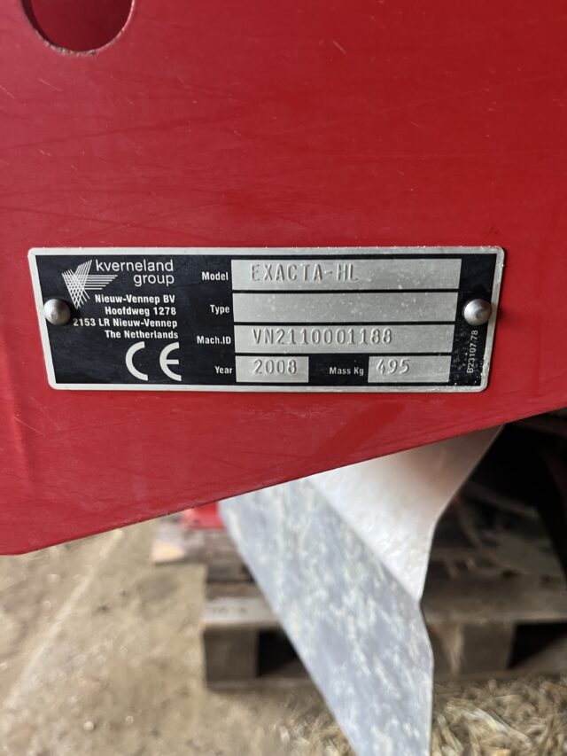 Kvernland Accord Fertiliser spreader