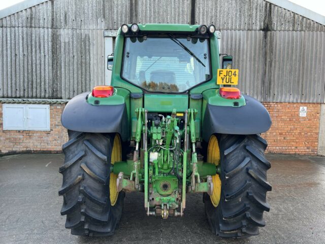 JOHN DEERE 6820