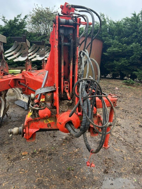 5M003439 KHUHN MULTIMASTER 183 PLOUGH