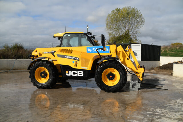JCB 542-70 AgriXtra 2024