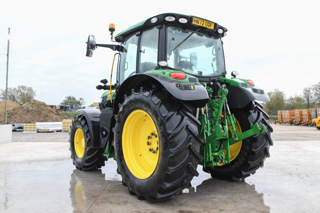 575b24aa9bd5ee15e270c2fea3ccea41