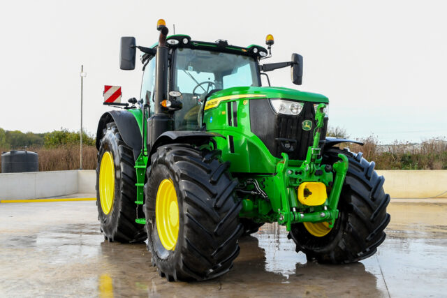 6R195 John Deere Tractor 2023