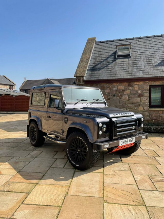 Land Rover Defender 90 TD