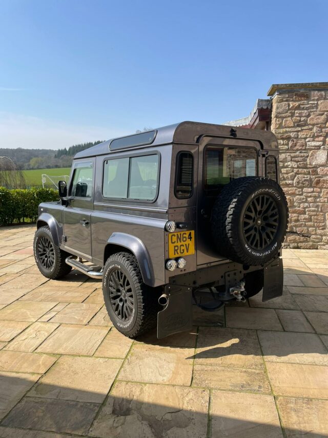 Land Rover Defender 90 TD