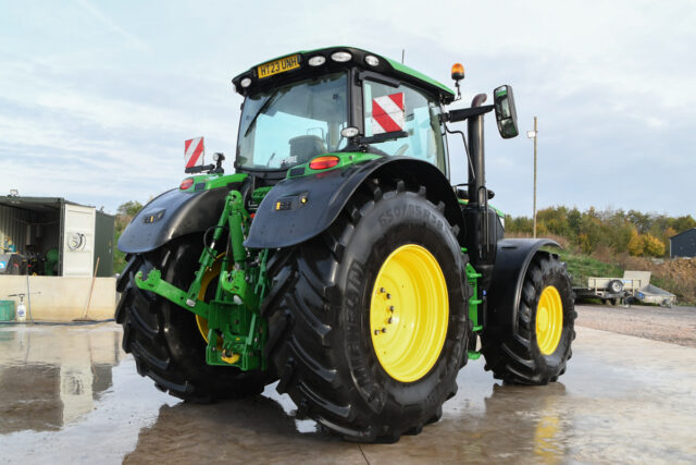 6R215 John Deere Tractor 2023