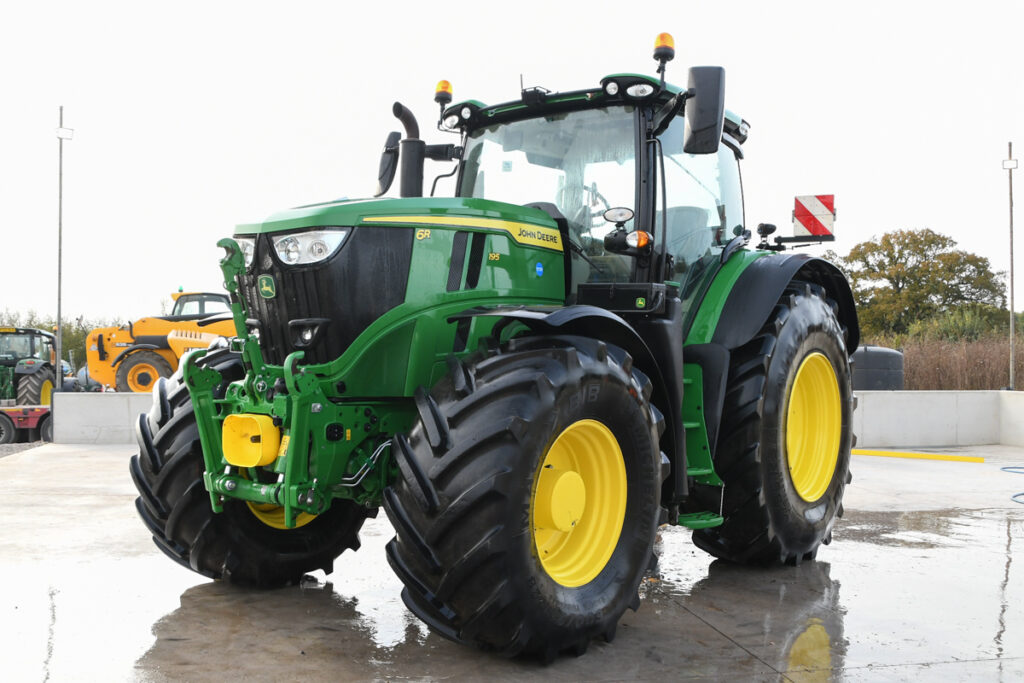 b3e4cb6abd9c92348e67df028270e128