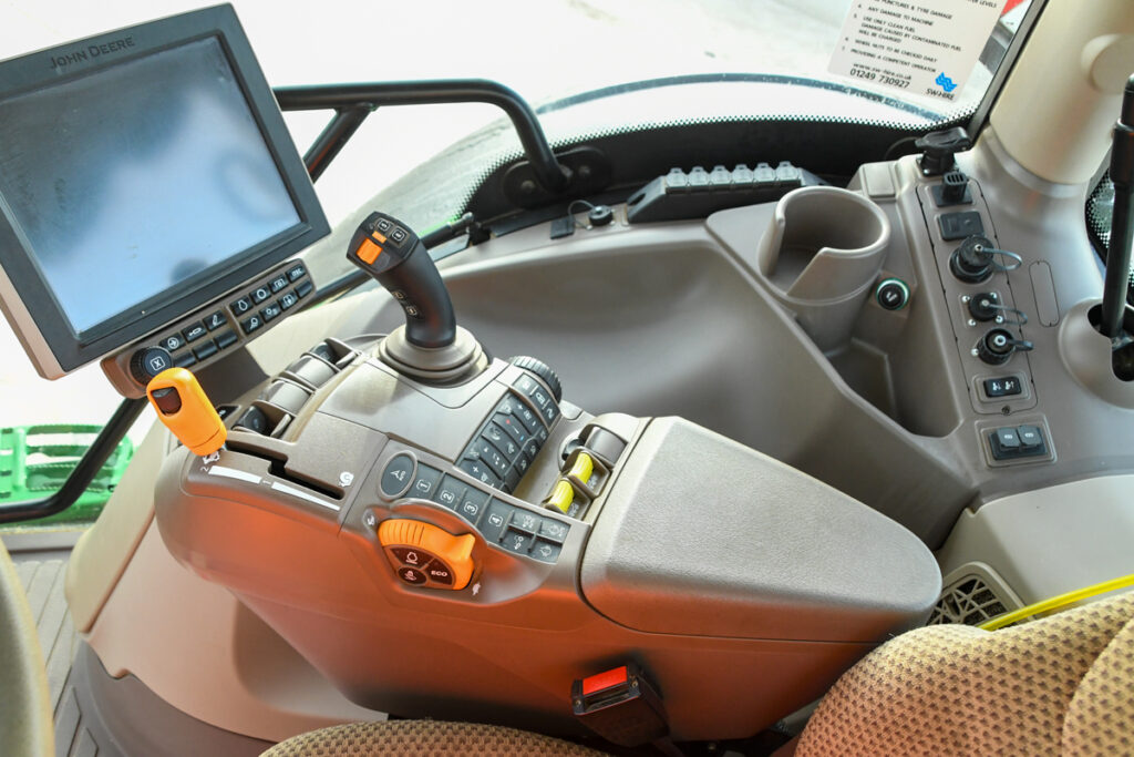 f0d14e9195904fd1daa804137d4f82d7