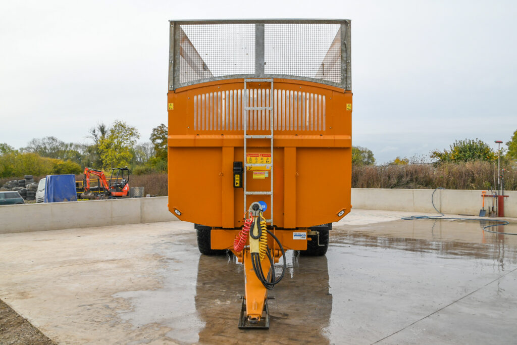 08daed5ab4b2afce6ddf7bad70308937