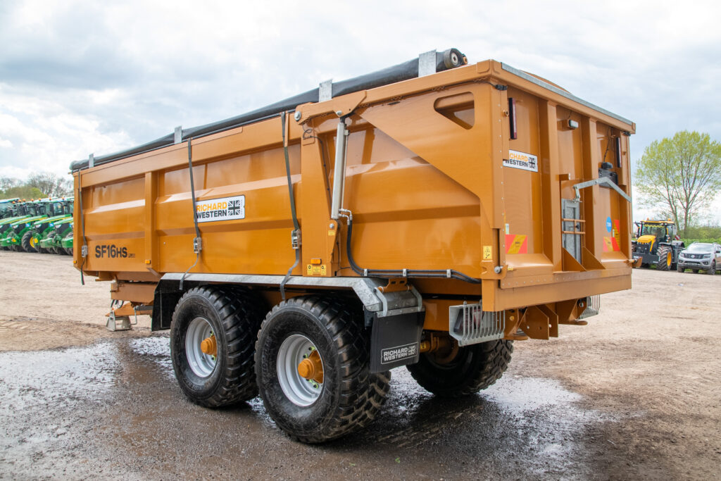 6fbe20bcdf92d88cd24c5850a7e60981