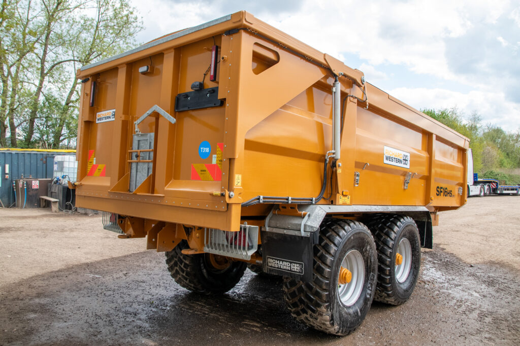 73d840c8890d583a724635adb2d3dfe0