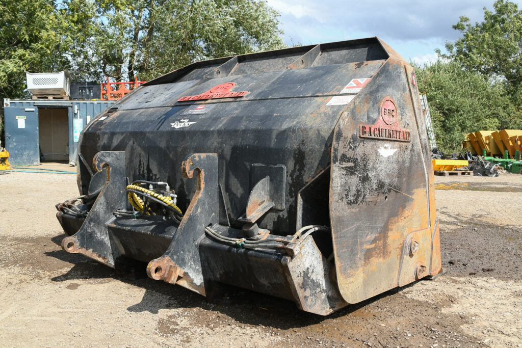 5806fbc3842c9e09139918c318c9c62e