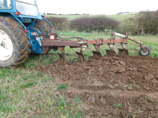 OPICO 5 furrow square  plow