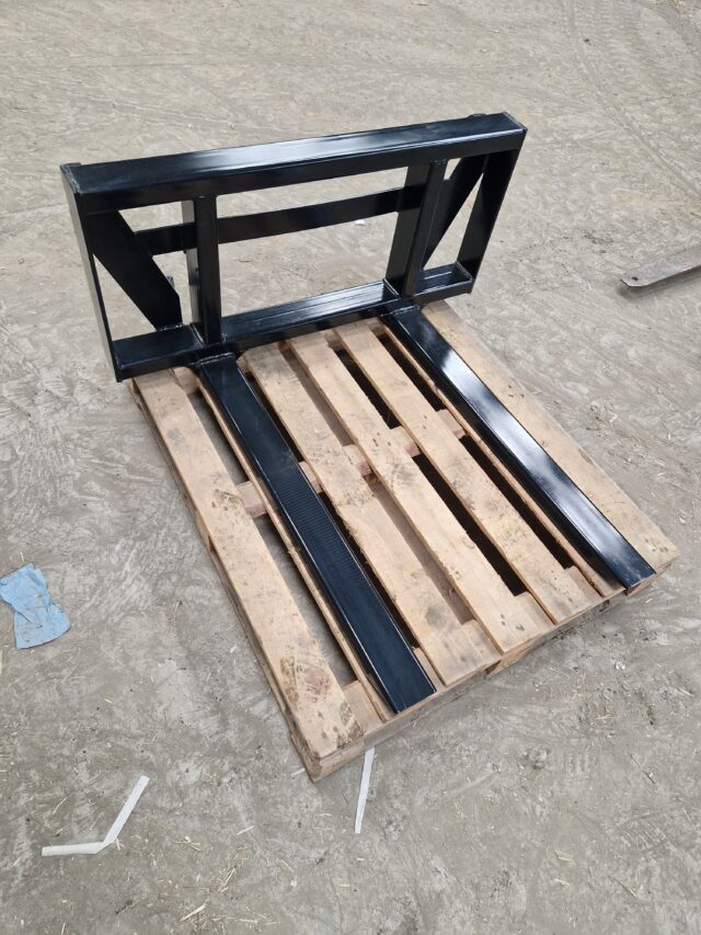 Euro8 pallet forks