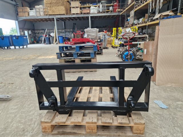 Euro8 pallet forks
