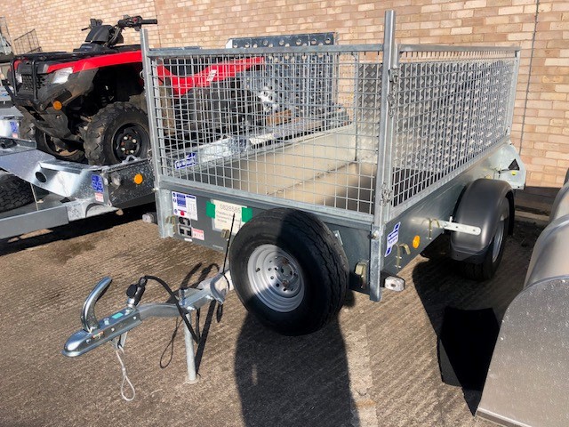 GM036986 IFOR WILLIAMS P7E TRAILER