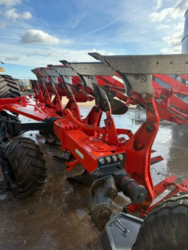 5M003439 KHUHN MULTIMASTER 183 PLOUGH