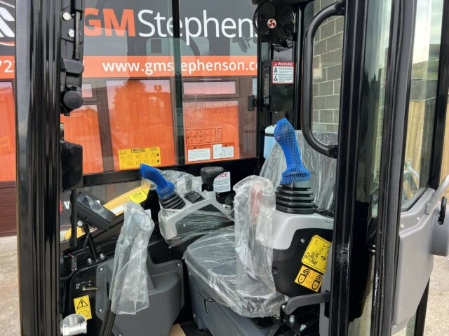 CARTER CT26 MINI DIGGER