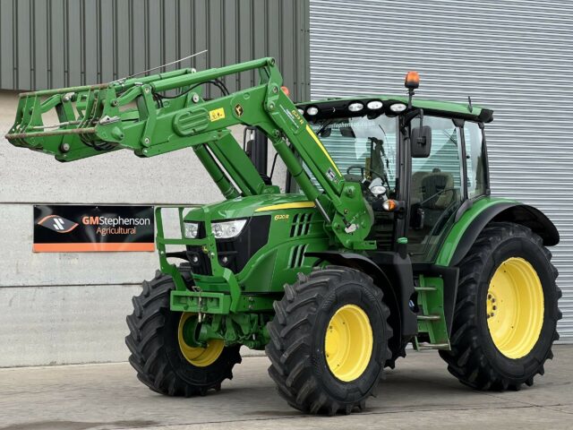 JOHN DEERE 6120R