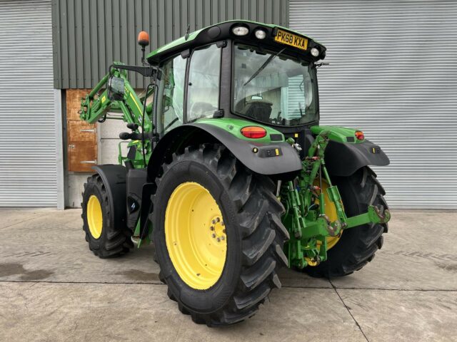 JOHN DEERE 6120R