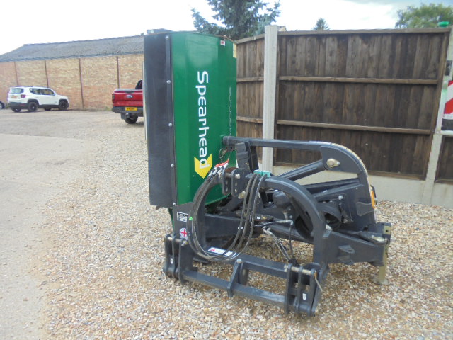 Spearhead Q1200 offset verge mower