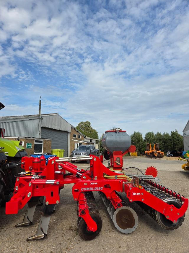 HE-VA Combi Disc & Opico seeder