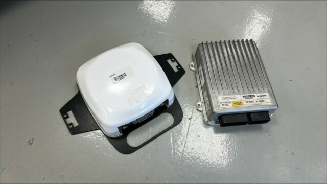 CNH LEVEL 1 AG392 RECEIVER AND NAV 3 CONTROLLER KIT