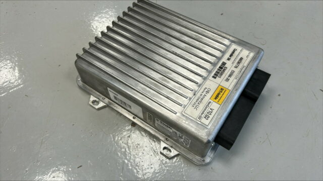 CNH LEVEL 1 AG392 RECEIVER AND NAV 3 CONTROLLER KIT