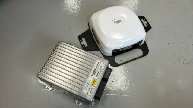 CNH LEVEL 1 AG392 RECEIVER & NAV 3 CONTROLLER KIT