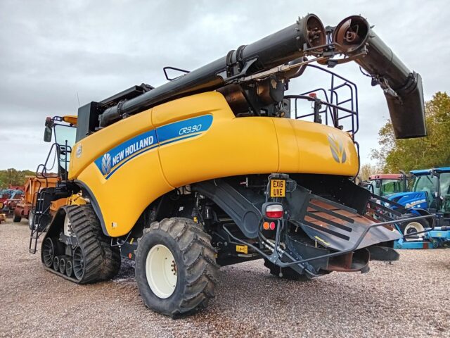 New Holland CR9.90 T