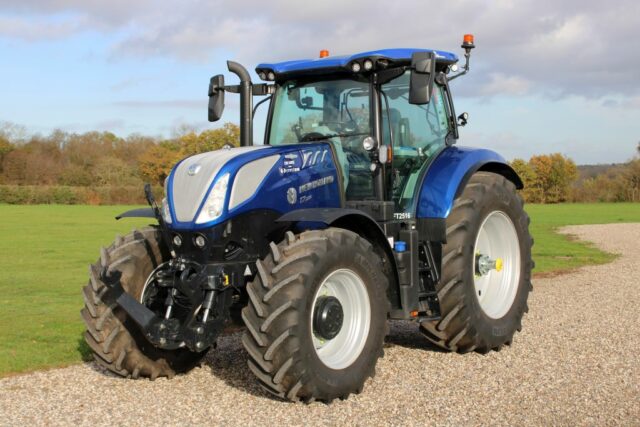 New Holland T7.225AC
