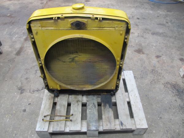 Cat D2 J Model Radiator & Cowling