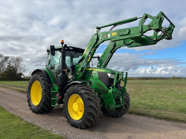 John Deere 6155R c/w 643R front loader