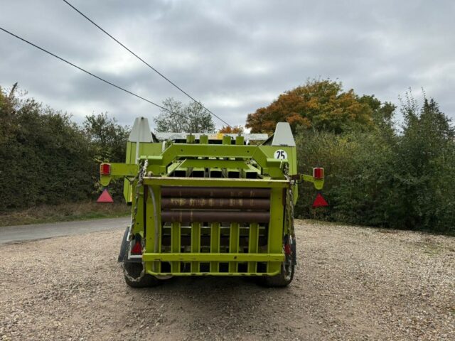 Claas Quadrant 2200 Baler