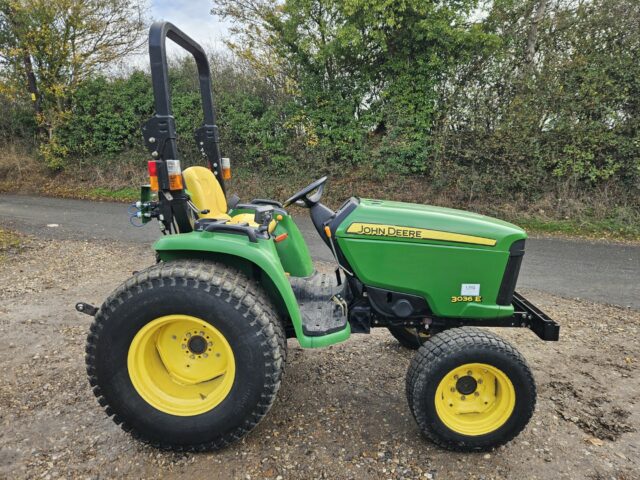 John Deere 3036E 4wd Compact Tractor
