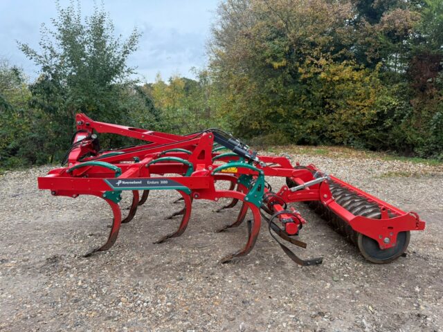 Kverneland Enduro 3000 Cultivator