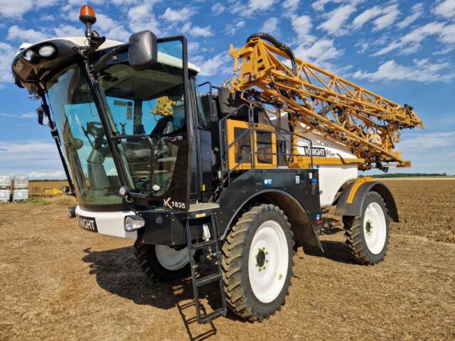 Knight K1835 Self Propelled Sprayer 30m