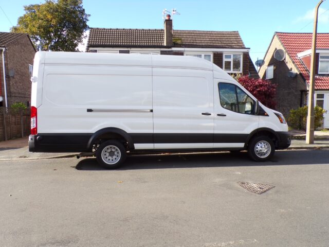 USA’ 23 Ford 350 Transit Cargo 140 Miles