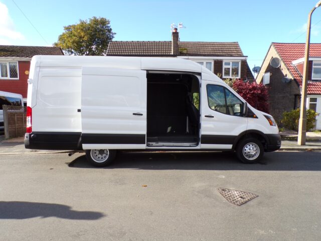 USA’ 23 Ford 350 Transit Cargo 140 Miles