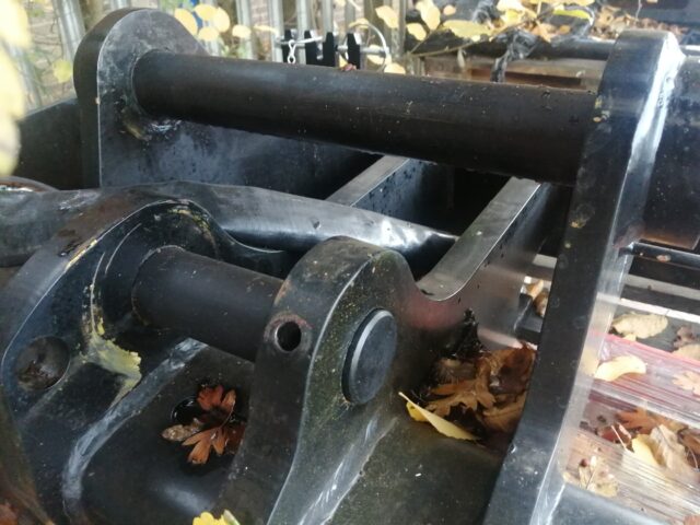 HM68240A JCB QFIT HEADSTOCK AND TINES